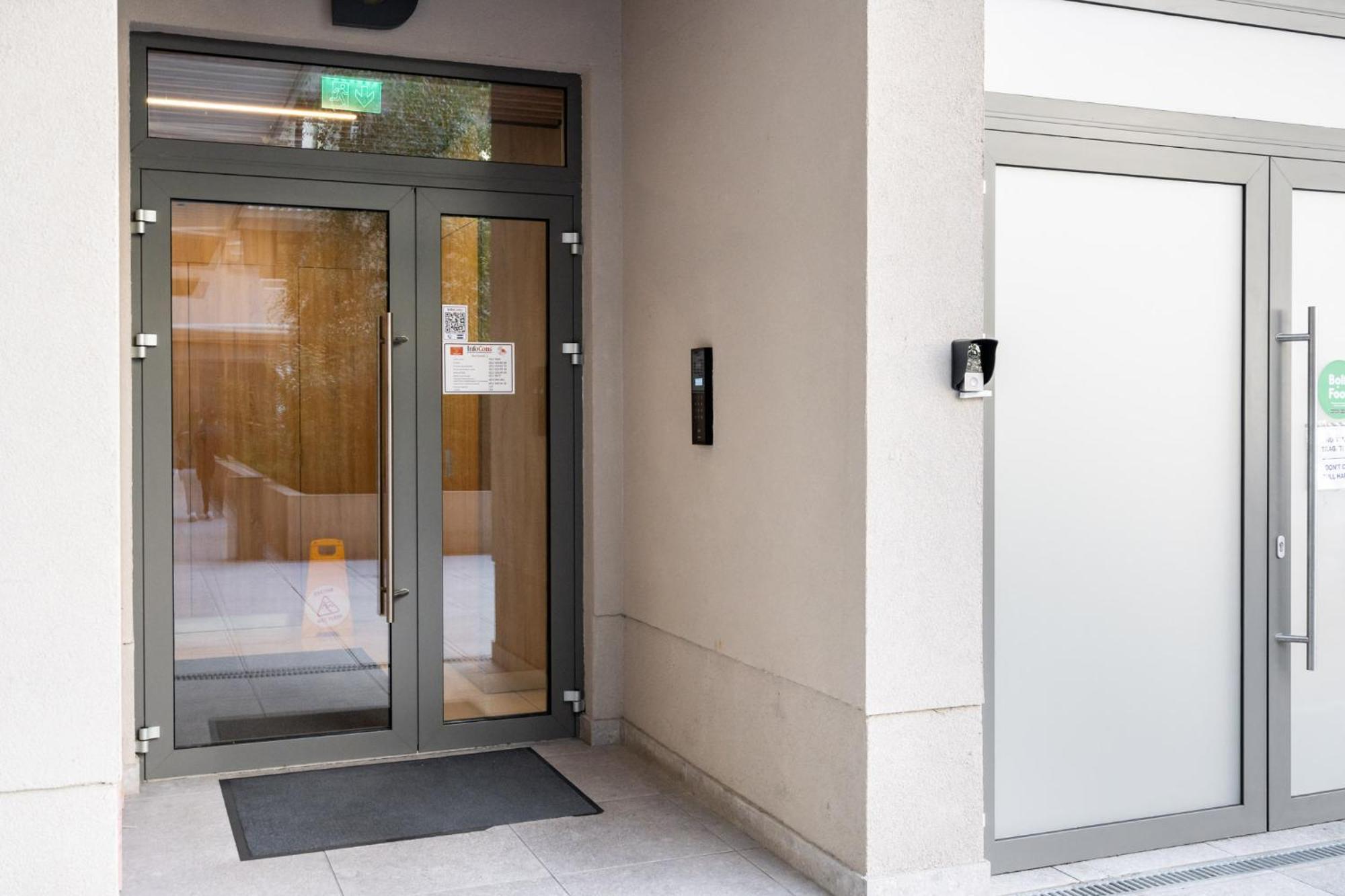 Zen Studios - Central Escape With Parking Bucarest Exterior foto